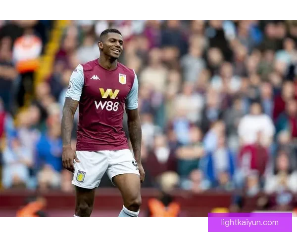 威尔弗里德·恩迪迪在英超表现稳健，持续为球队贡献稳定防守力量